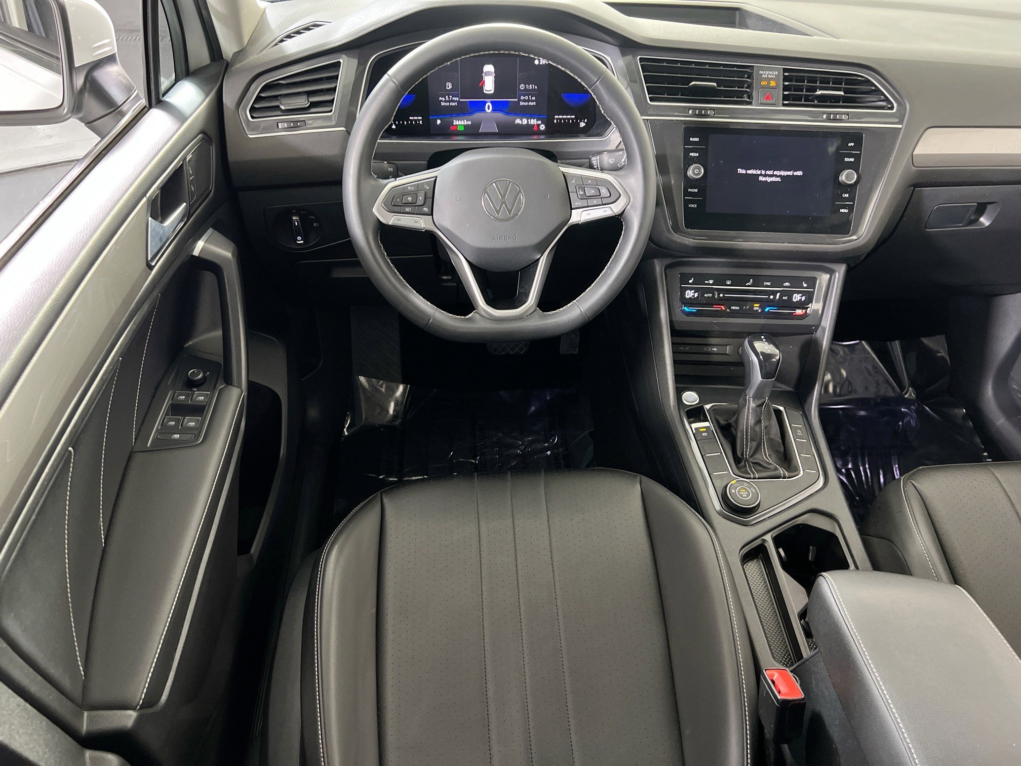 Used 2022 Volkswagen Tiguan SE image 21
