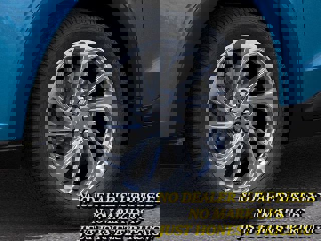 New 2027 Chevrolet Bolt LT w/ Comfort Package image 9