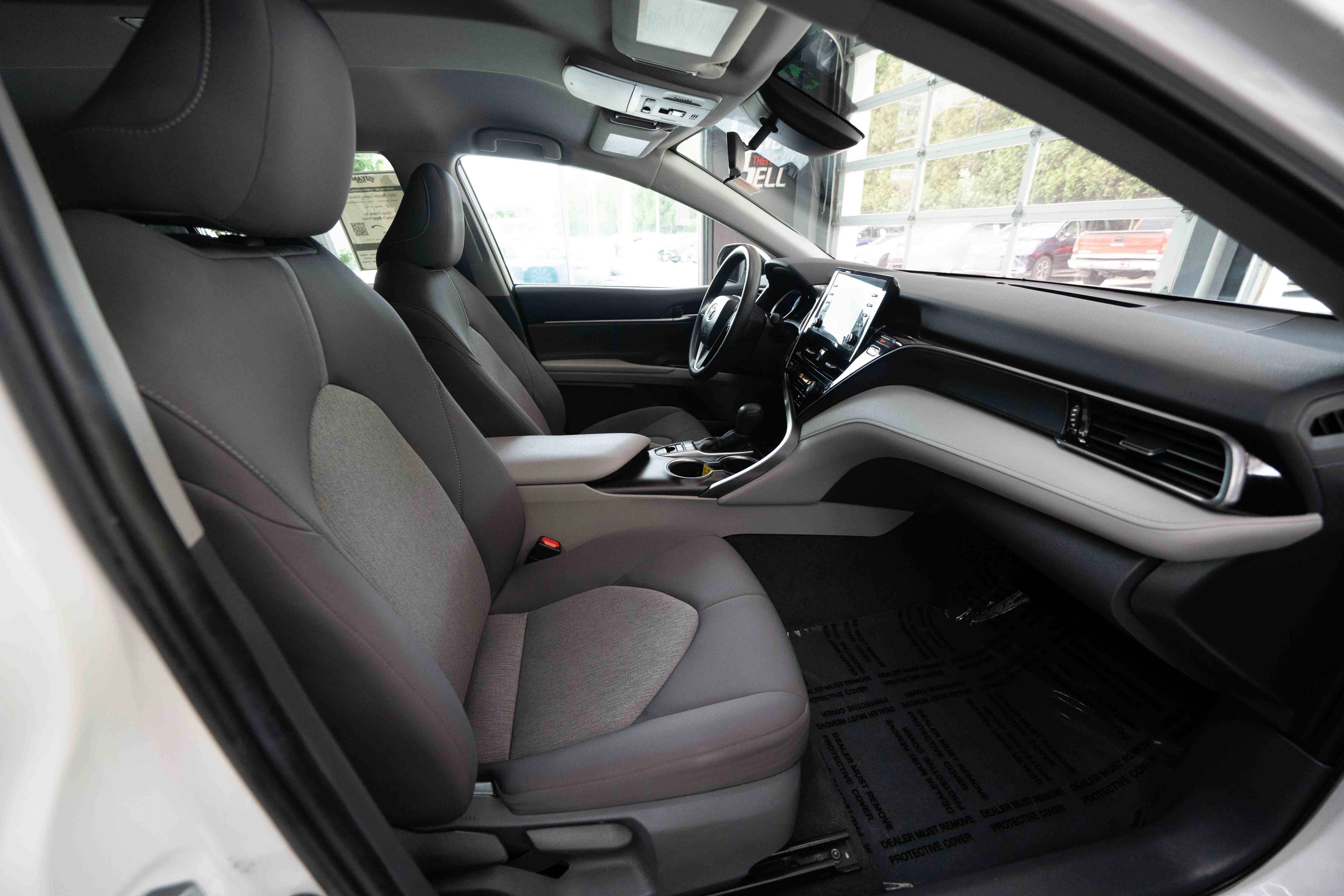 Used 2021 Toyota Camry LE FWD image 26
