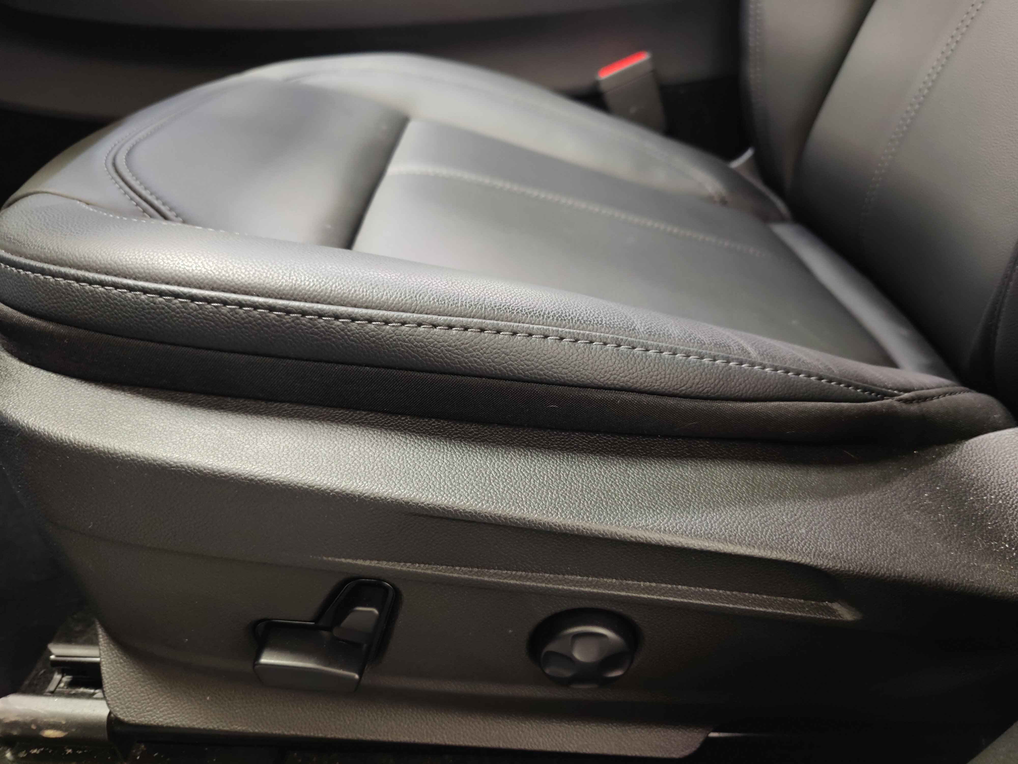 New 2025 Alfa Romeo Stelvio Sprint image 12