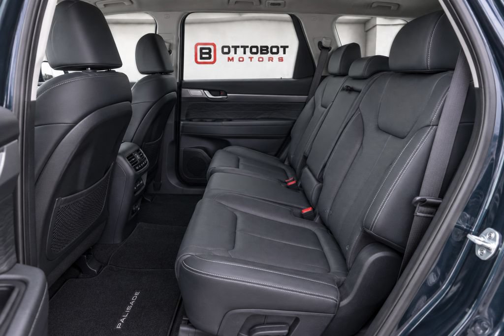 Used 2020 Hyundai Palisade SEL FWD image 16