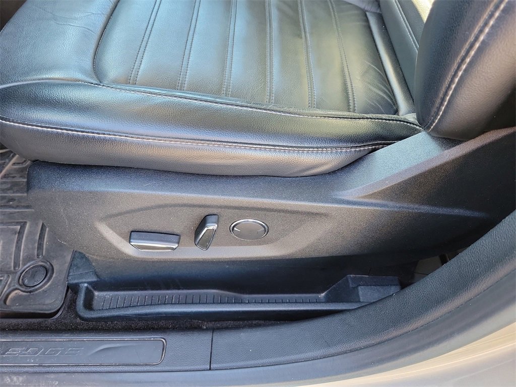 Used 2018 Ford Edge SEL w/ Equipment Group 201A image 40