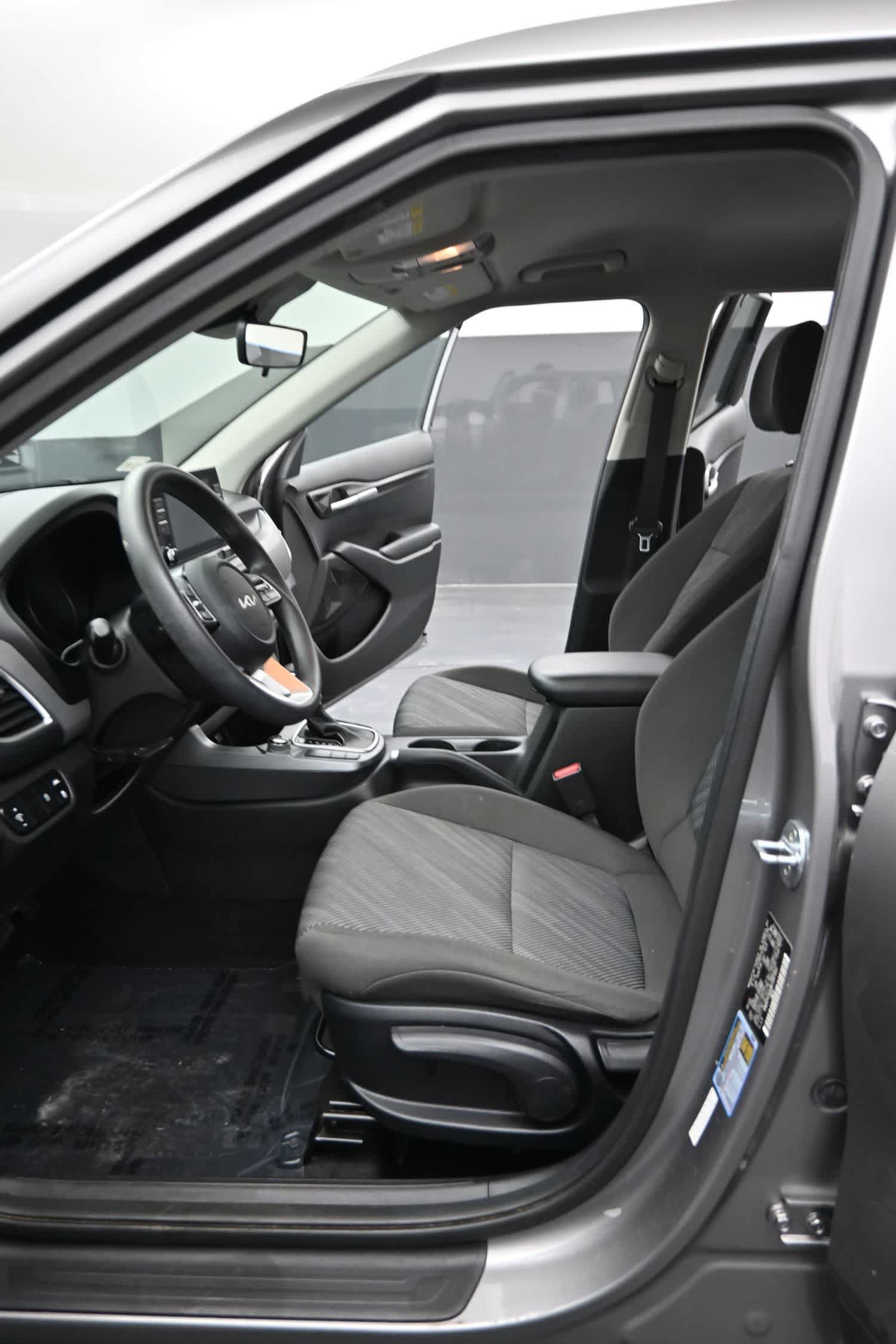 Used 2022 Kia Seltos LX AWD/4WD image 16