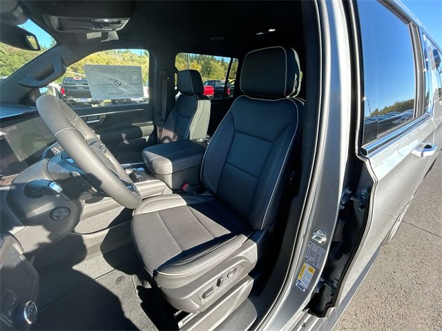 New 2025 Chevrolet Suburban Premier image 19