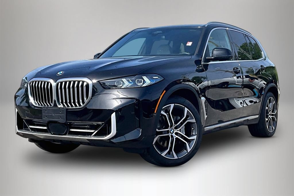 Certified 2025 BMW X5 xDrive40i w/ Climate Comfort Package AWD/4WD image 2