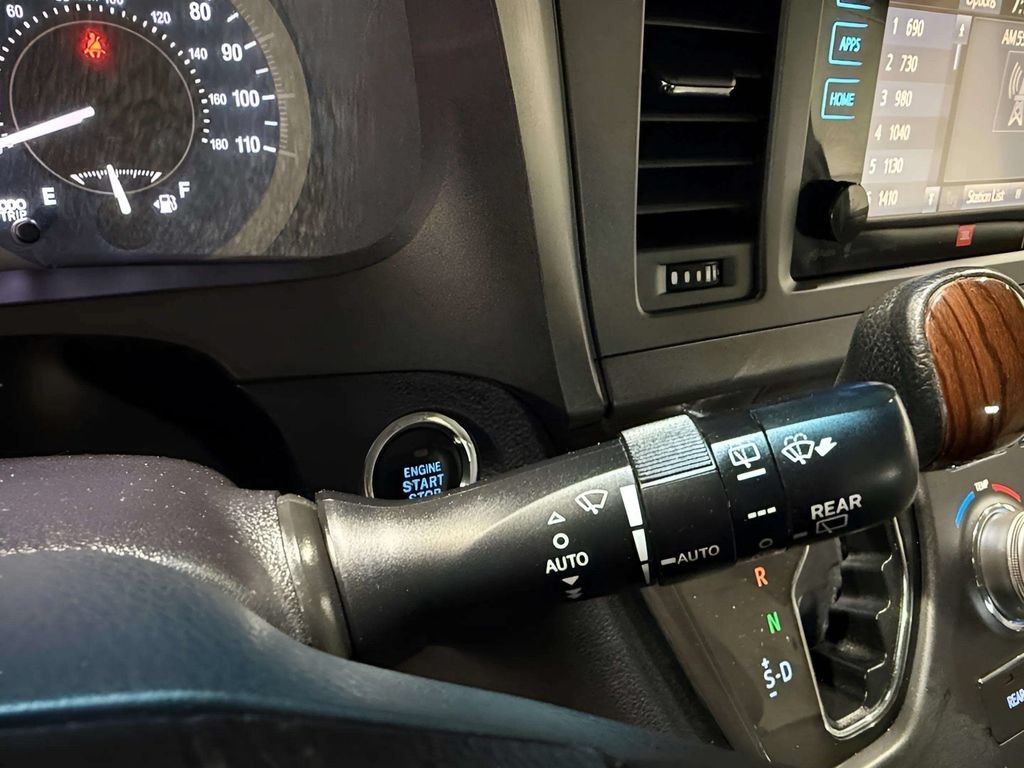 Used 2017 Toyota Sienna Limited AWD/4WD image 39