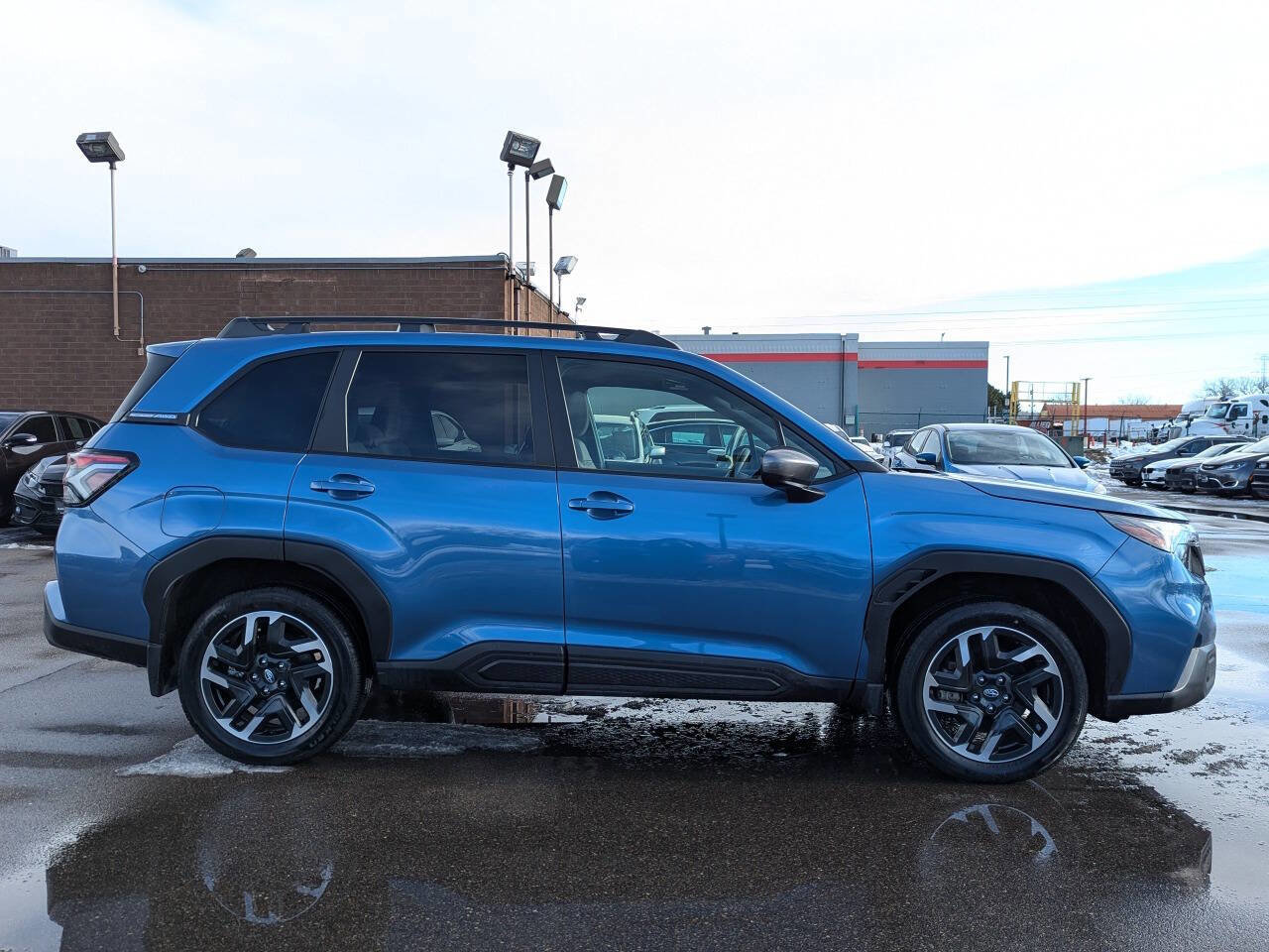 Used 2025 Subaru Forester Premium image 3