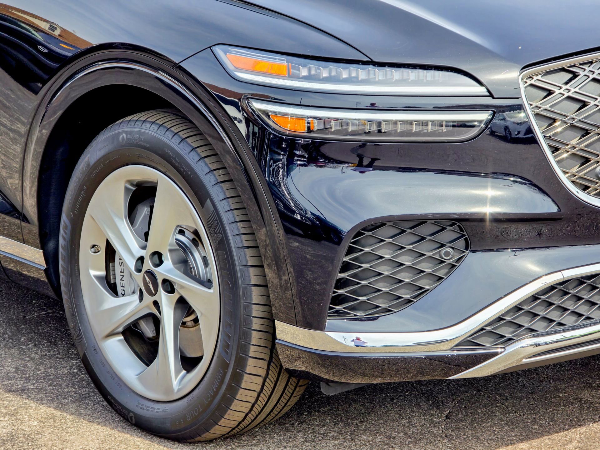 Used 2026 Genesis GV70 2.5T Select image 10