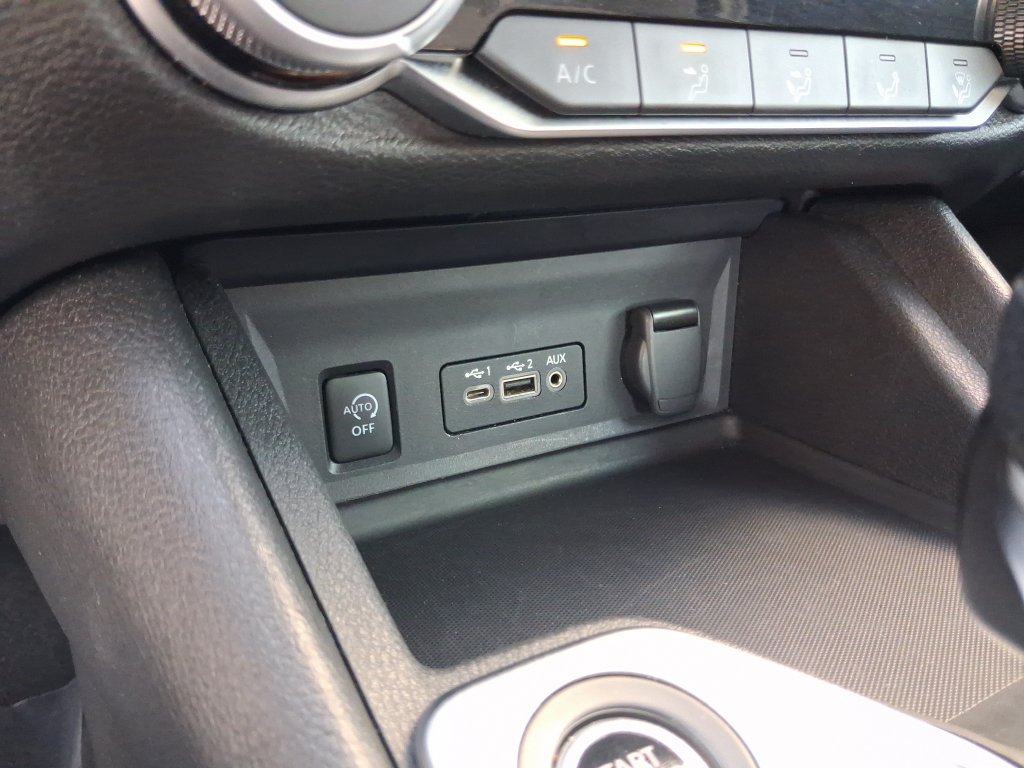 Certified 2024 Nissan Sentra SV FWD image 21
