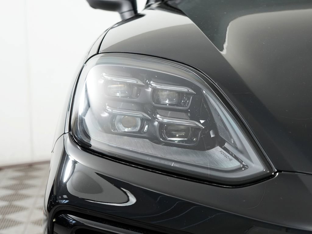Used 2026 Porsche Cayenne S AWD/4WD image 11
