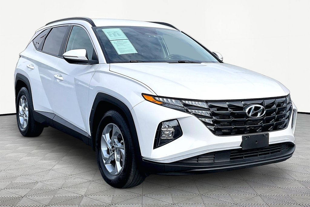 Used 2023 Hyundai Tucson SEL FWD image 3