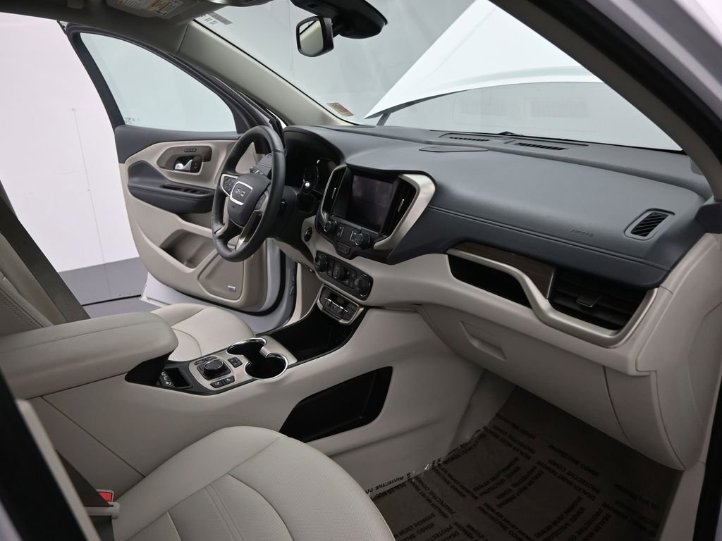 Used 2023 GMC Terrain Denali w/ Denali Premium Package AWD/4WD image 22