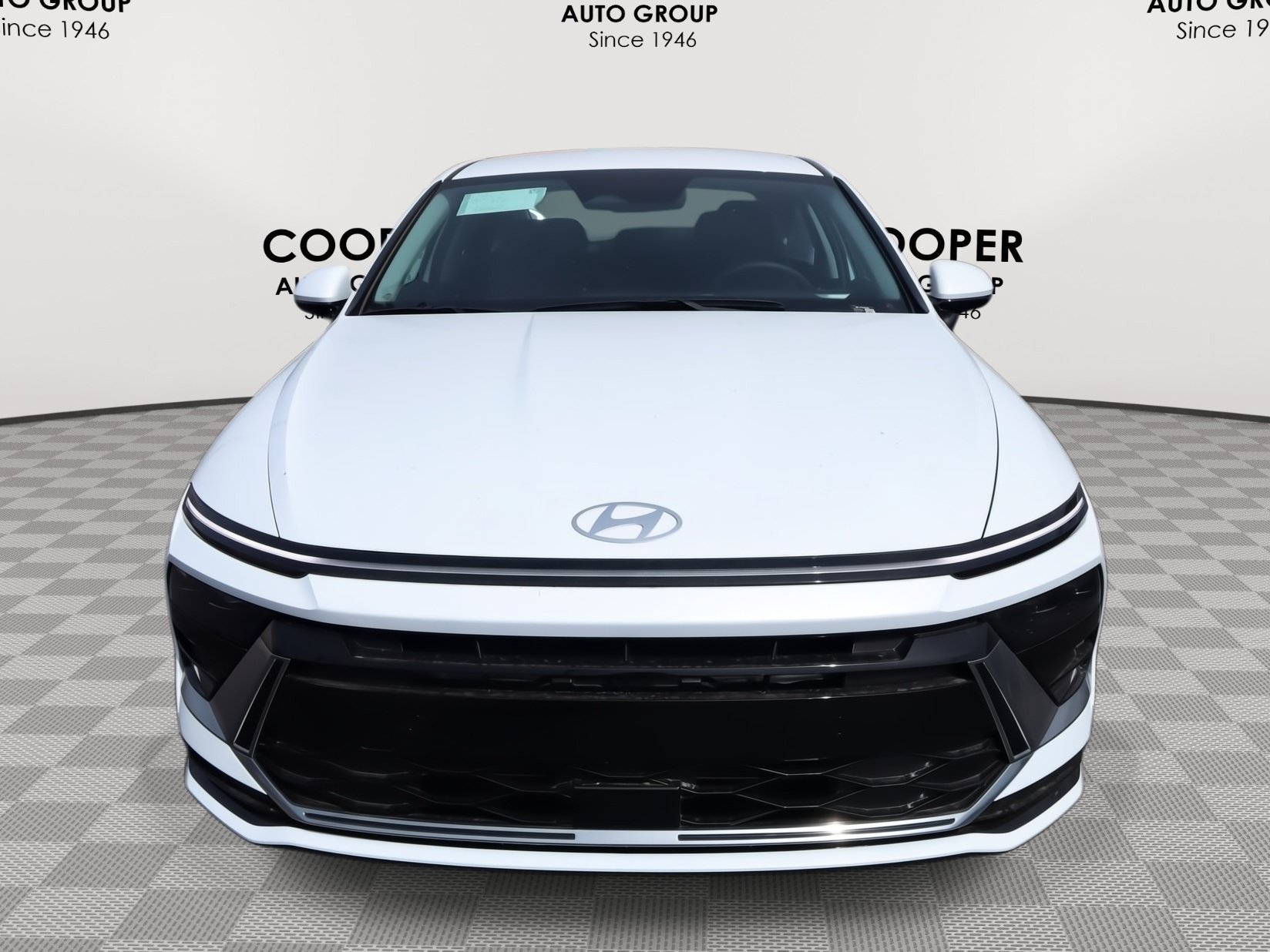 New 2026 Hyundai Sonata SEL FWD image 2