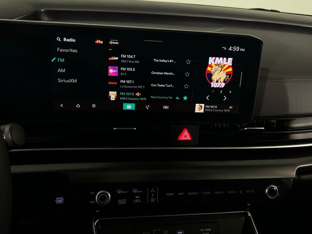 Used 2025 Kia Carnival SX w/ SX Dark Edition Package image 13