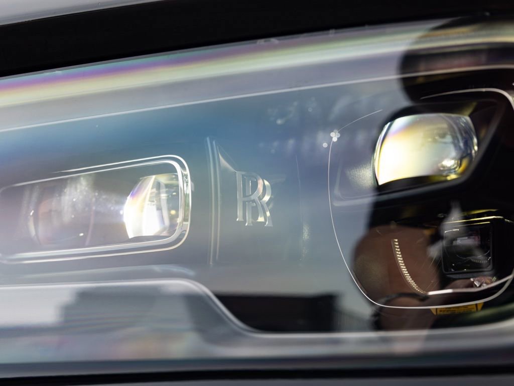 Certified 2021 Rolls-Royce Cullinan AWD/4WD image 16