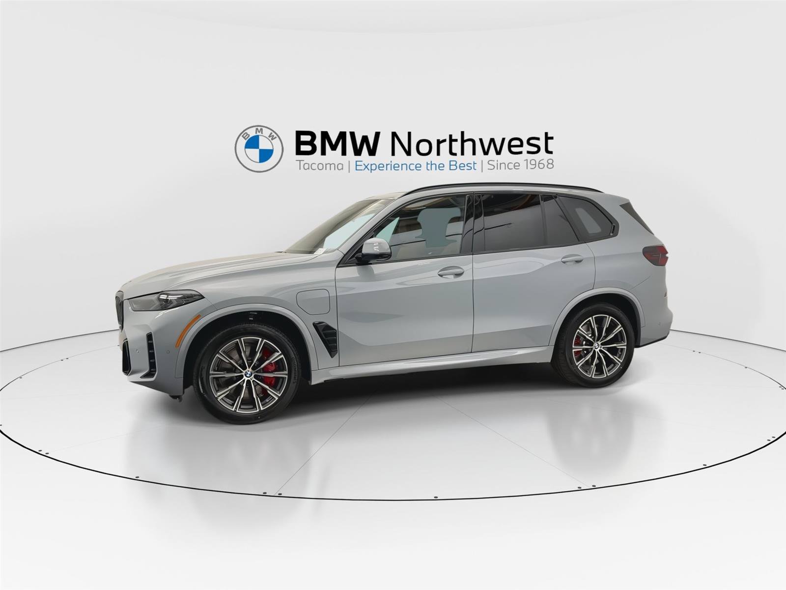New 2026 BMW X5 xDrive50e w/ M Sport Package AWD/4WD image 10