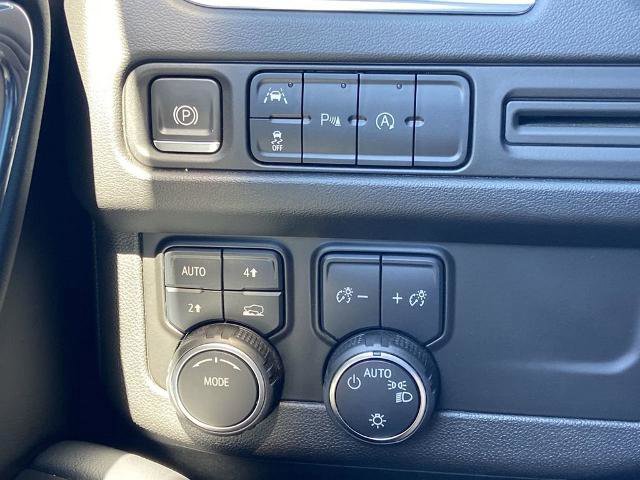 Used 2023 Chevrolet Tahoe RST AWD/4WD image 14