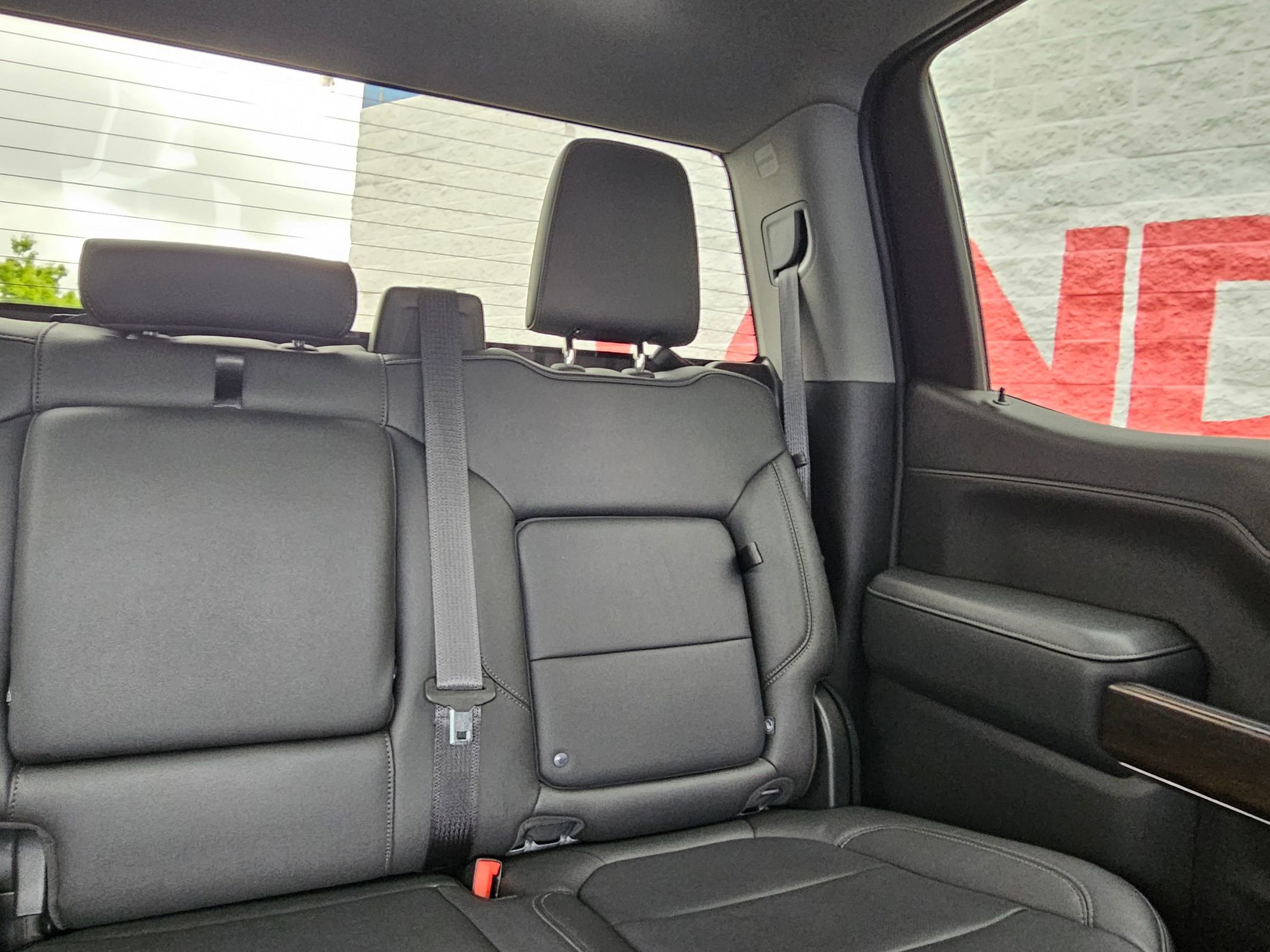 Used 2021 GMC Sierra 1500 SLT image 26