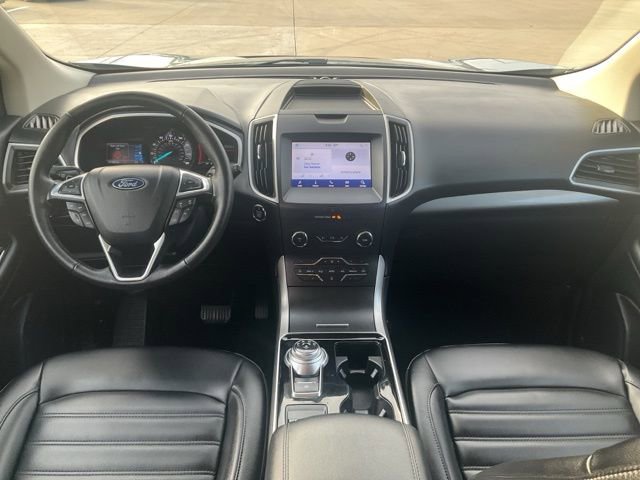Used 2020 Ford Edge SEL image 3