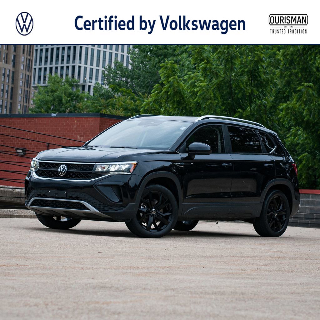 Certified 2023 Volkswagen Taos SE w/ Panoramic Sunroof Package
