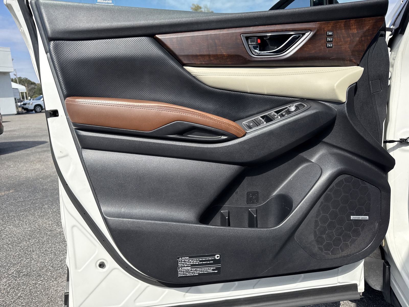 Used 2019 Subaru Ascent Touring AWD/4WD image 39