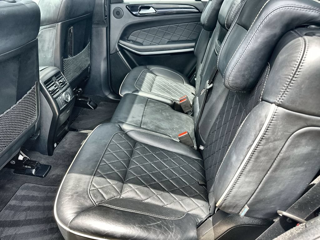 Used 2014 Mercedes-Benz GL 550 4MATIC image 7