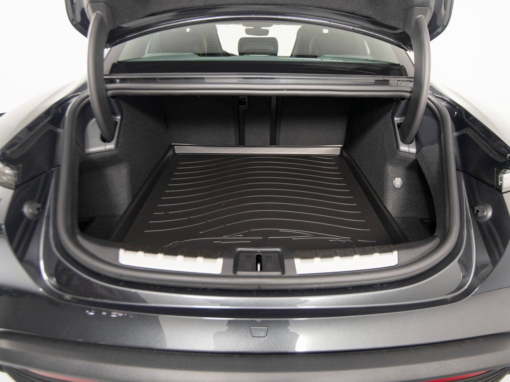 New 2026 Porsche Taycan 4S AWD/4WD image 39