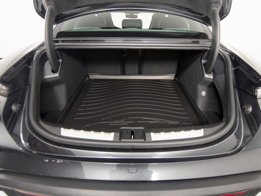 New 2026 Porsche Taycan 4S image 39