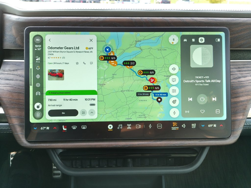 Used 2022 Rivian R1T Launch Edition AWD/4WD image 15