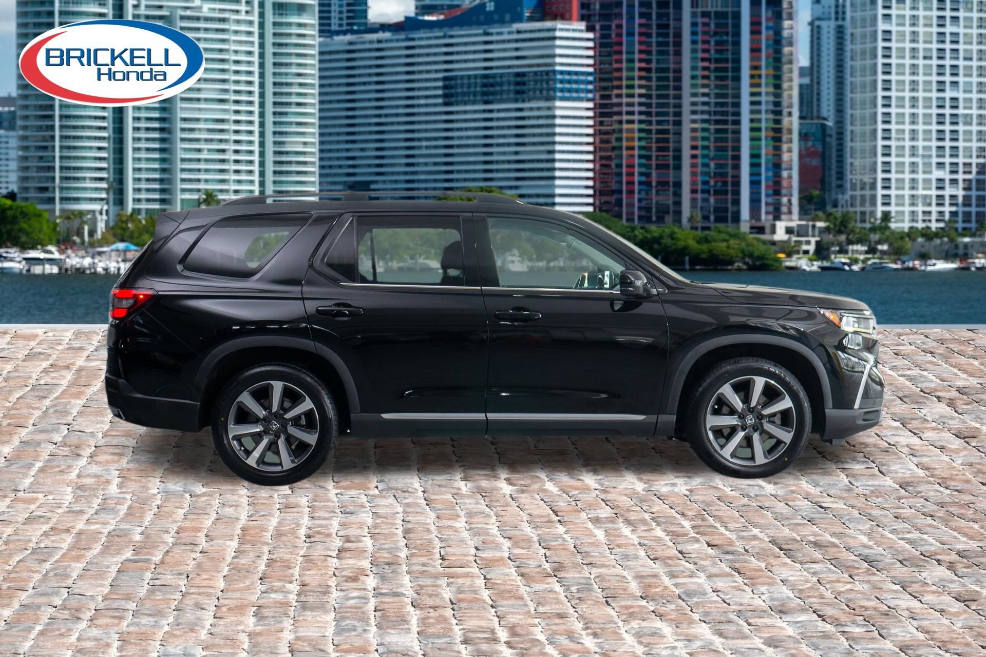 Certified 2023 Honda Pilot Touring image 9