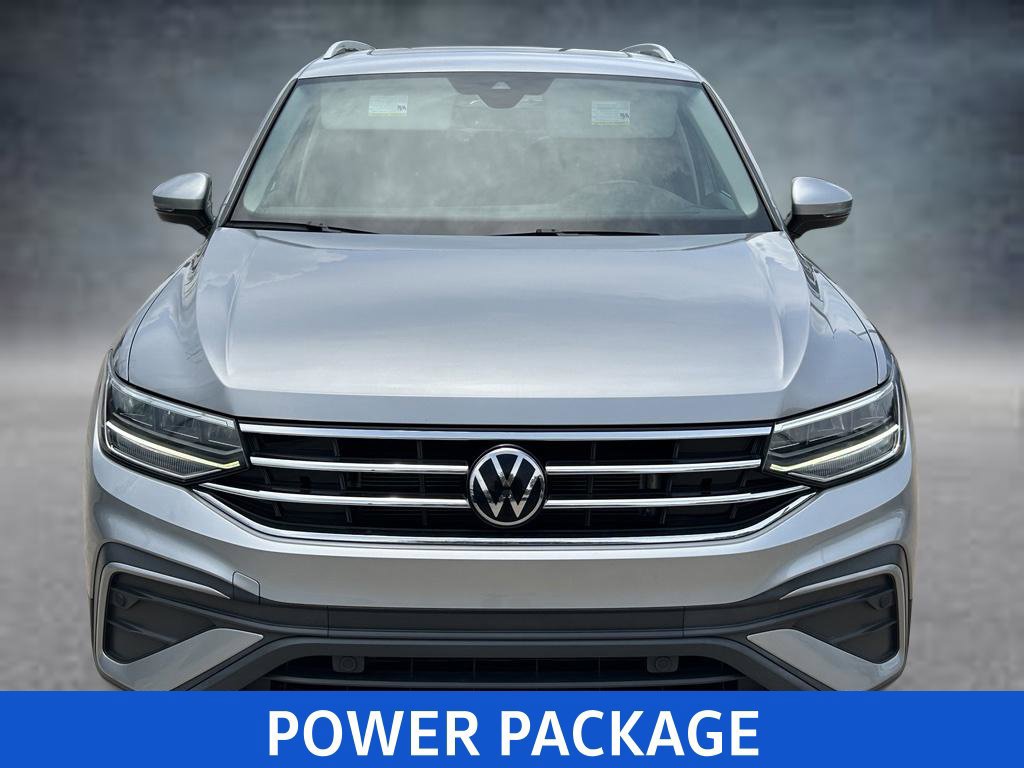 Certified 2023 Volkswagen Tiguan SE w/ Panoramic Sunroof Package FWD image 11