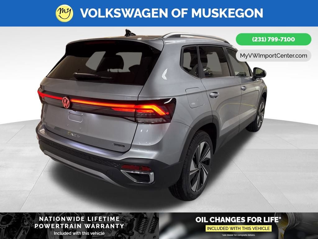New 2026 Volkswagen Taos SE image 7