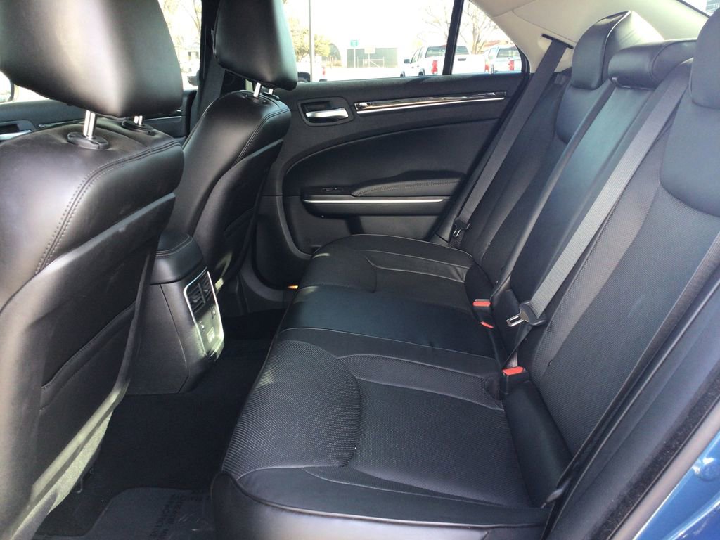 Used 2023 Chrysler 300 Touring L w/ Safetytec Plus Group image 9