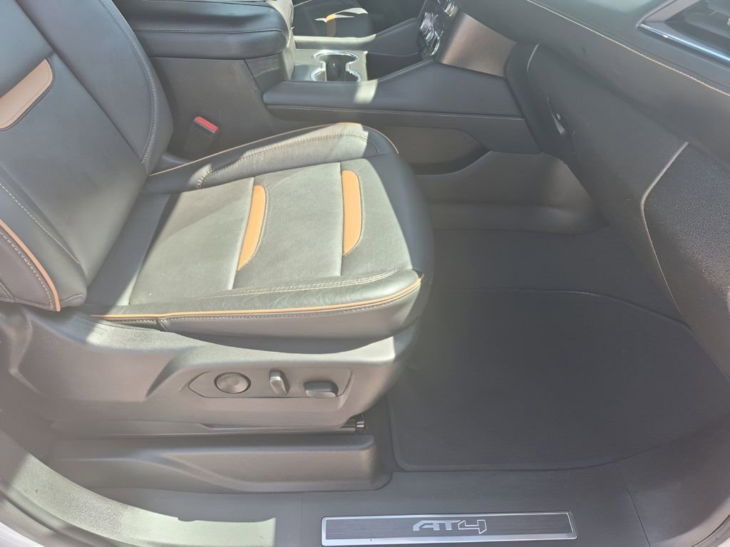 Used 2022 GMC Yukon XL AT4 w/ Max Trailering Package image 16