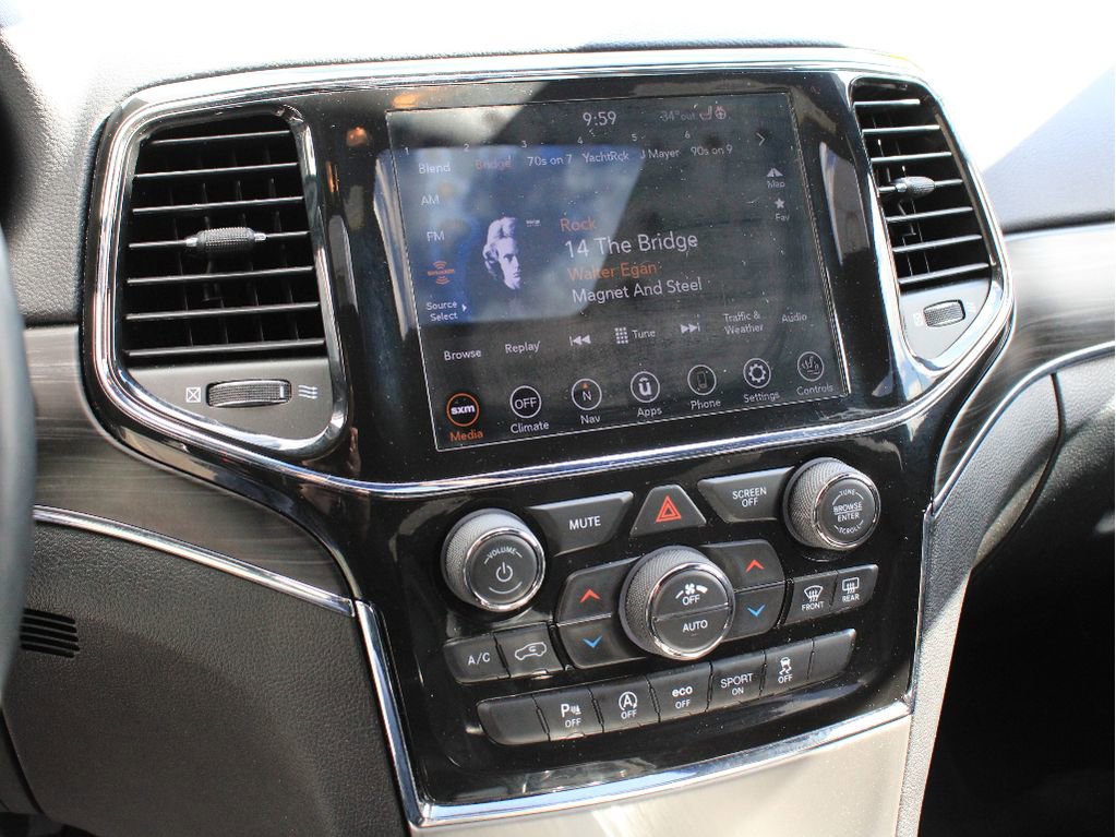Certified 2021 Jeep Grand Cherokee Limited AWD/4WD image 21