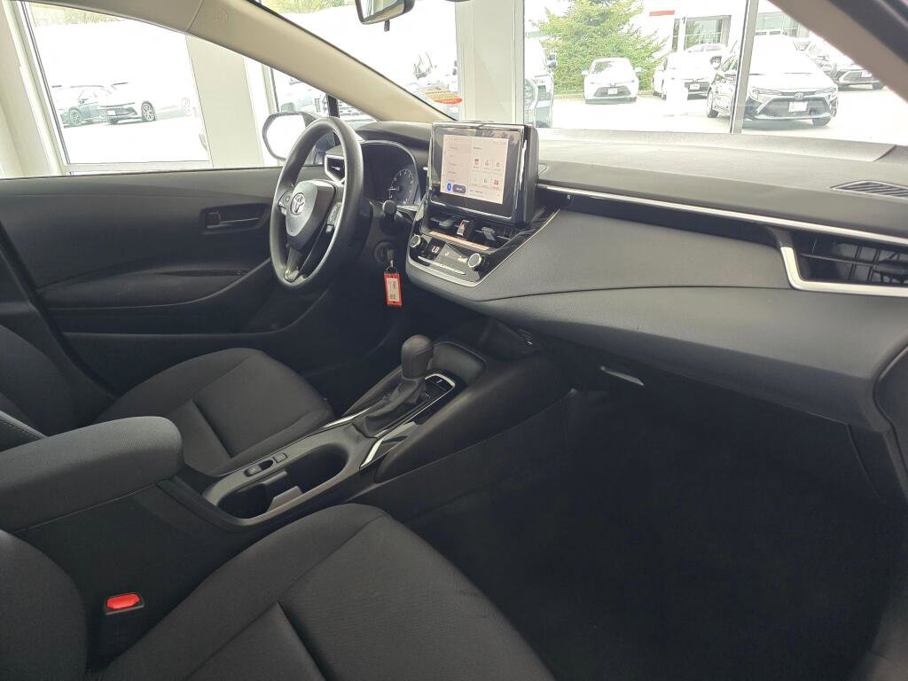 Certified 2025 Toyota Corolla LE FWD image 43