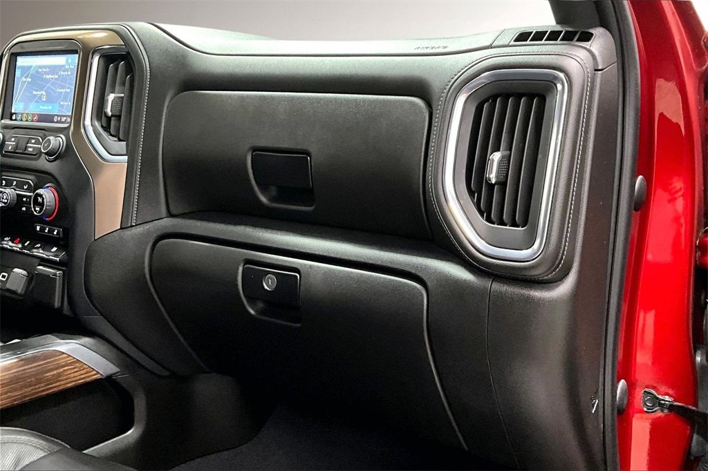 Used 2022 Chevrolet Silverado 3500 High Country w/ Technology Package image 27