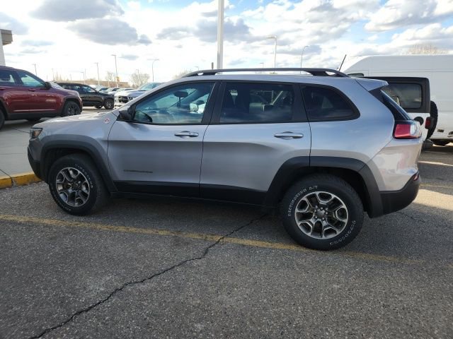 Used 2020 Jeep Cherokee Trailhawk w/ Cold Weather Group AWD/4WD image 3