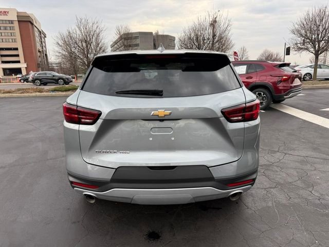 Used 2025 Chevrolet Blazer LT image 7