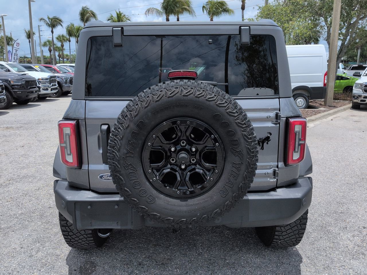 Used 2023 Ford Bronco Wildtrak AWD/4WD image 6