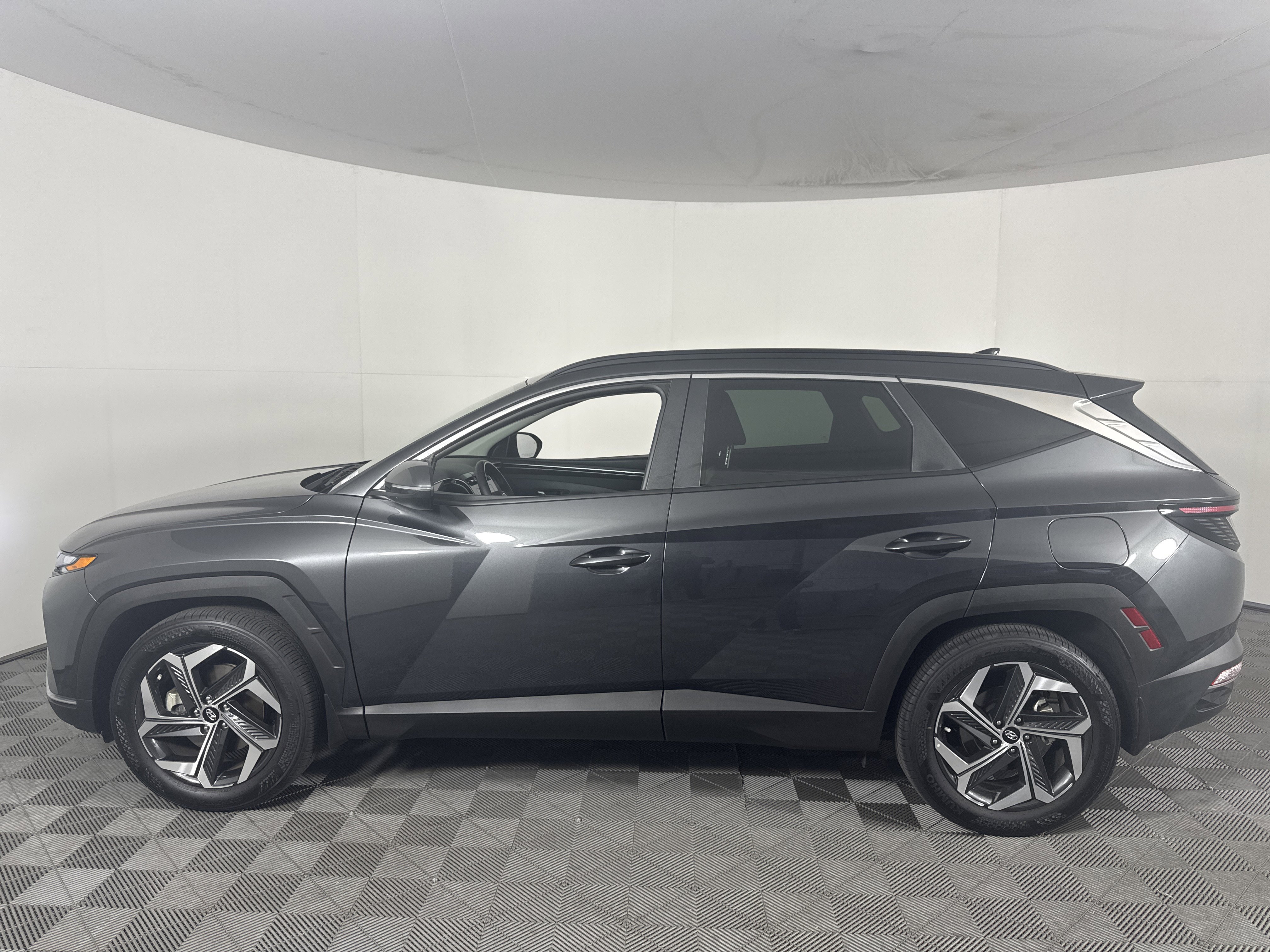 Used 2023 Hyundai Tucson SEL w/ Convenience Package FWD image 7