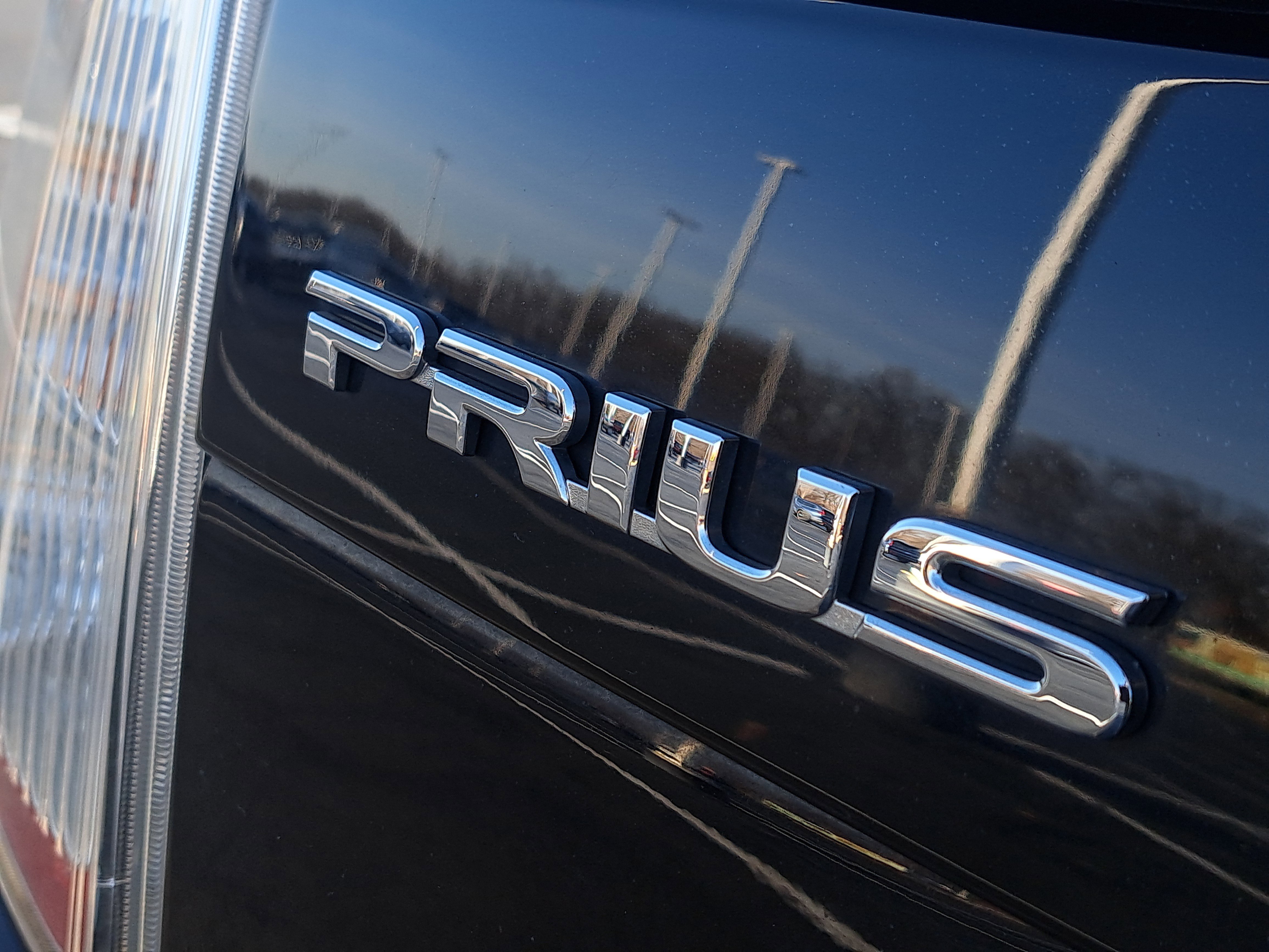 Used 2012 Toyota Prius Four image 8