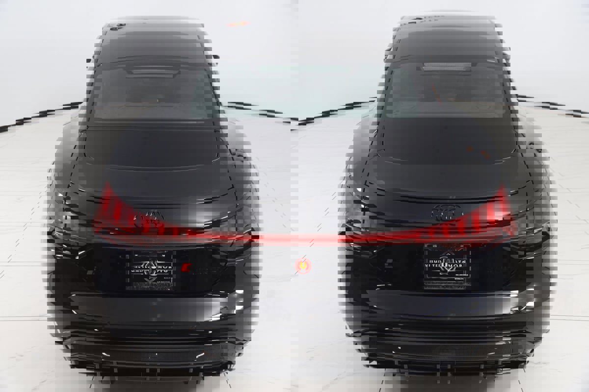 Used 2024 Audi RS e-tron GT w/ Carbon Performance Package image 95