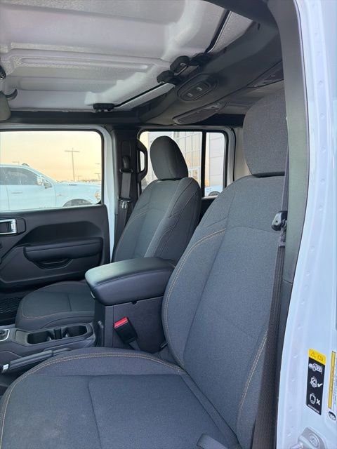 Used 2024 Jeep Wrangler Sport S image 8
