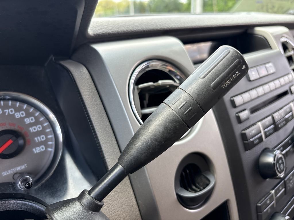 Used 2010 Ford F150 XLT RWD image 25