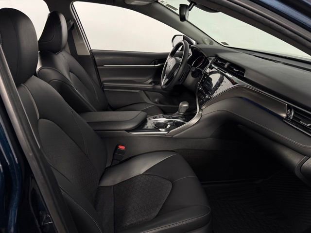 Used 2019 Toyota Camry XSE image 39