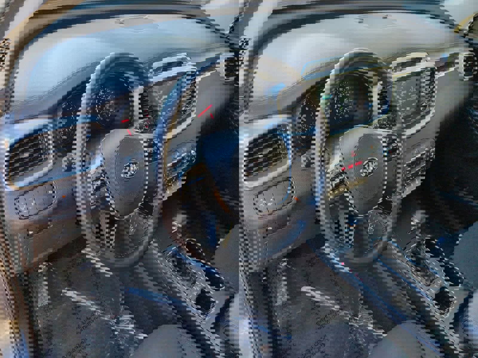 Used 2019 Kia Sorento LX w/ LX Convenience Package image 10