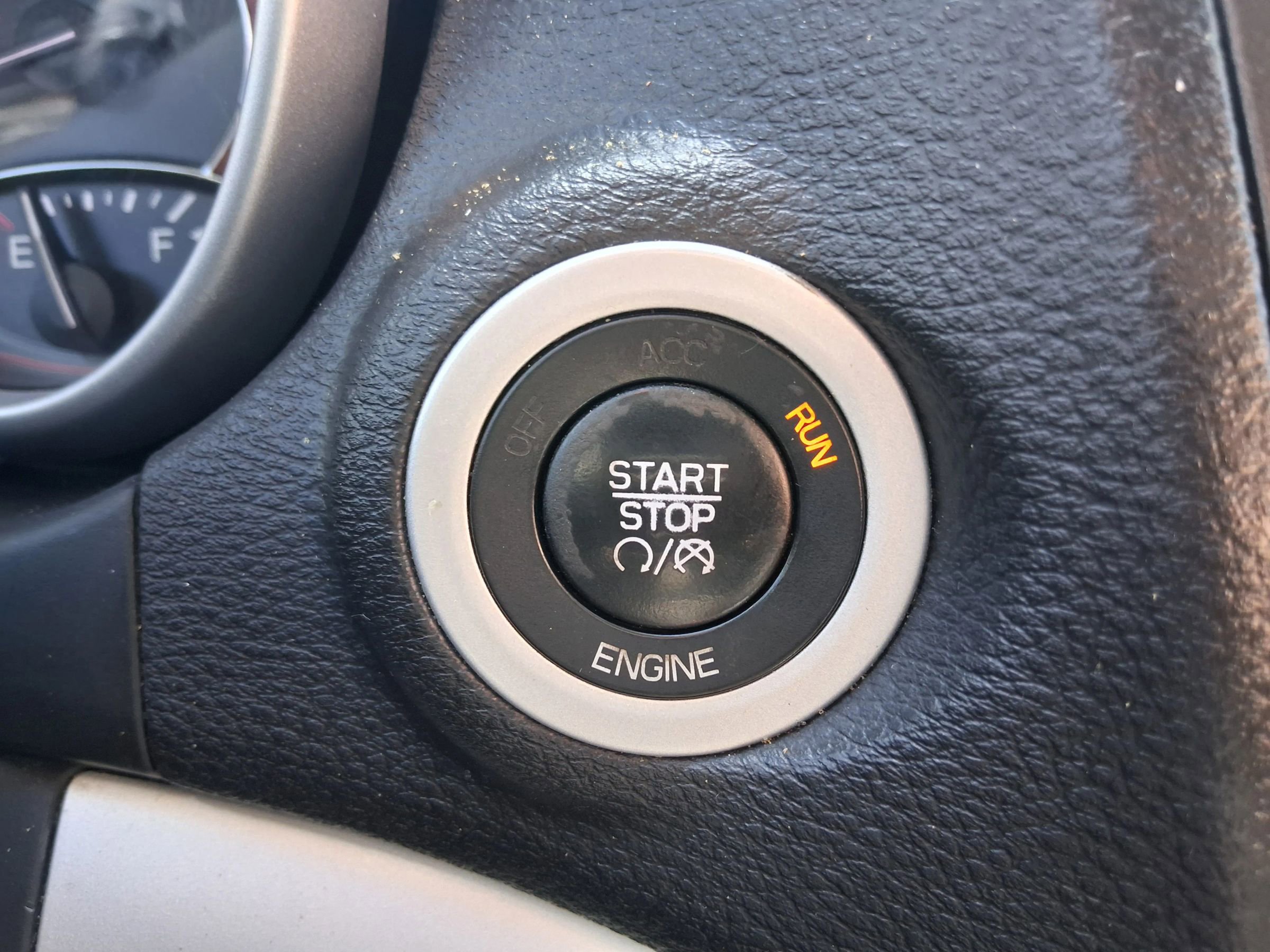 Used 2014 Dodge Journey SXT w/ Flexible Seating Group image 19