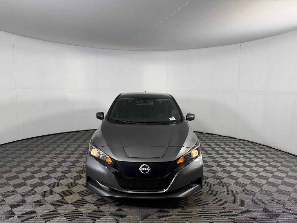 Used 2025 Nissan Leaf S FWD image 5
