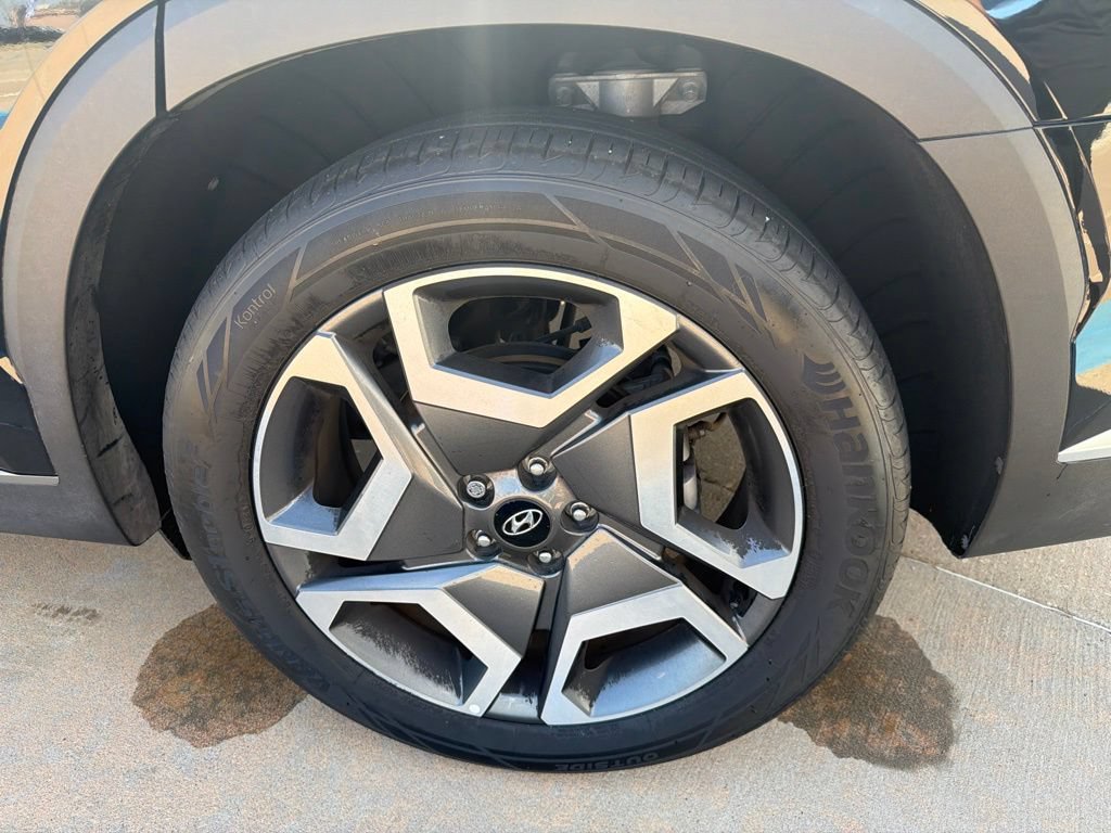 Used 2024 Hyundai Palisade Limited AWD/4WD image 32